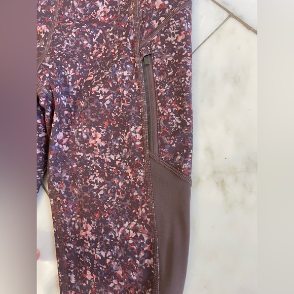 Athleta leggings, XS, crop & ankle length, patterned & solid, two for one price - Picture 3 of 15